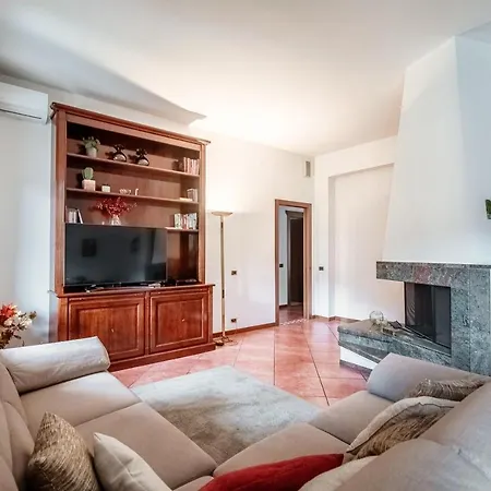 Appartamento Feel @ - By Myhomeincomo *