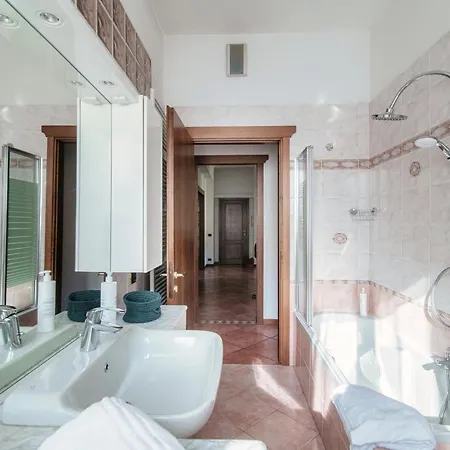 Feel @ - By Myhomeincomo Appartamento *