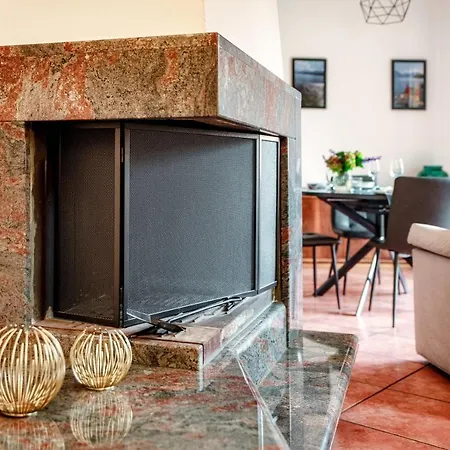 Feel @ - By Myhomeincomo דירה *