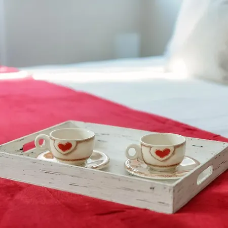 Feel @ - By Myhomeincomo Como