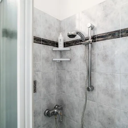 Feel @ - By Myhomeincomo דירה קומו