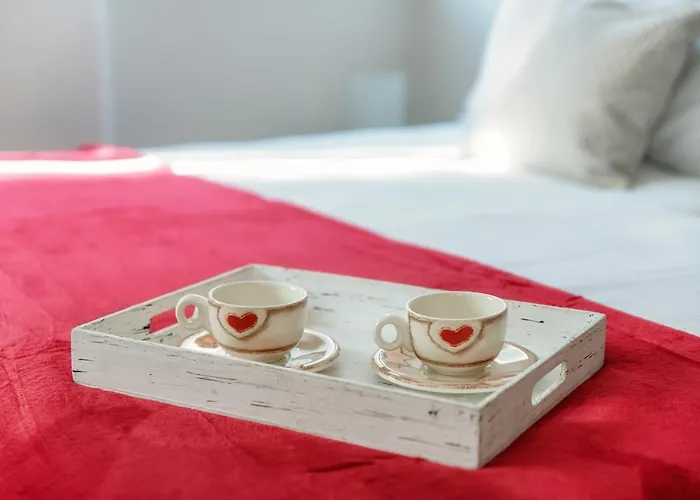 Feel @ - By Myhomeincomo Como